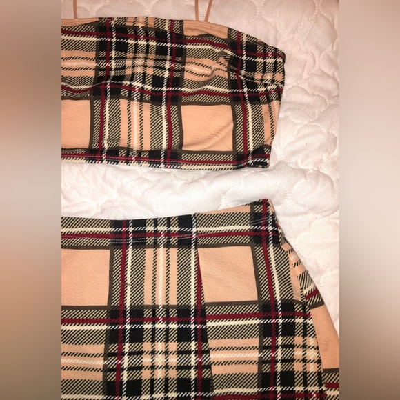 Matching Set - Picture 2 of 3